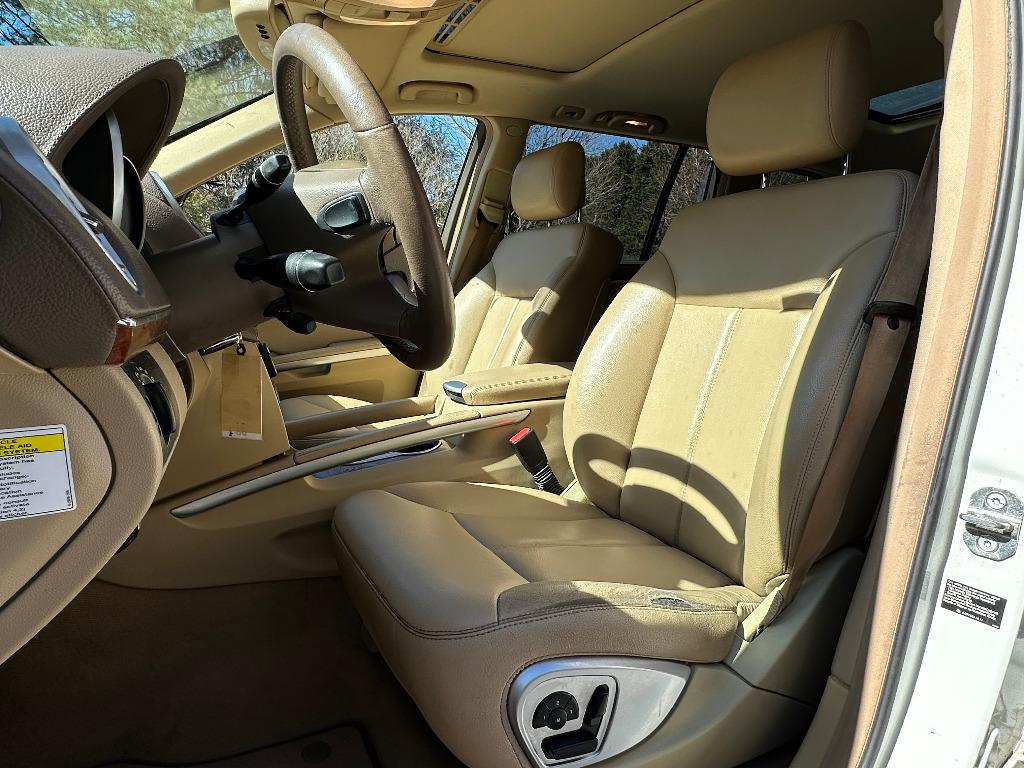 2008 Mercedes-Benz GL-Class GL320 photo